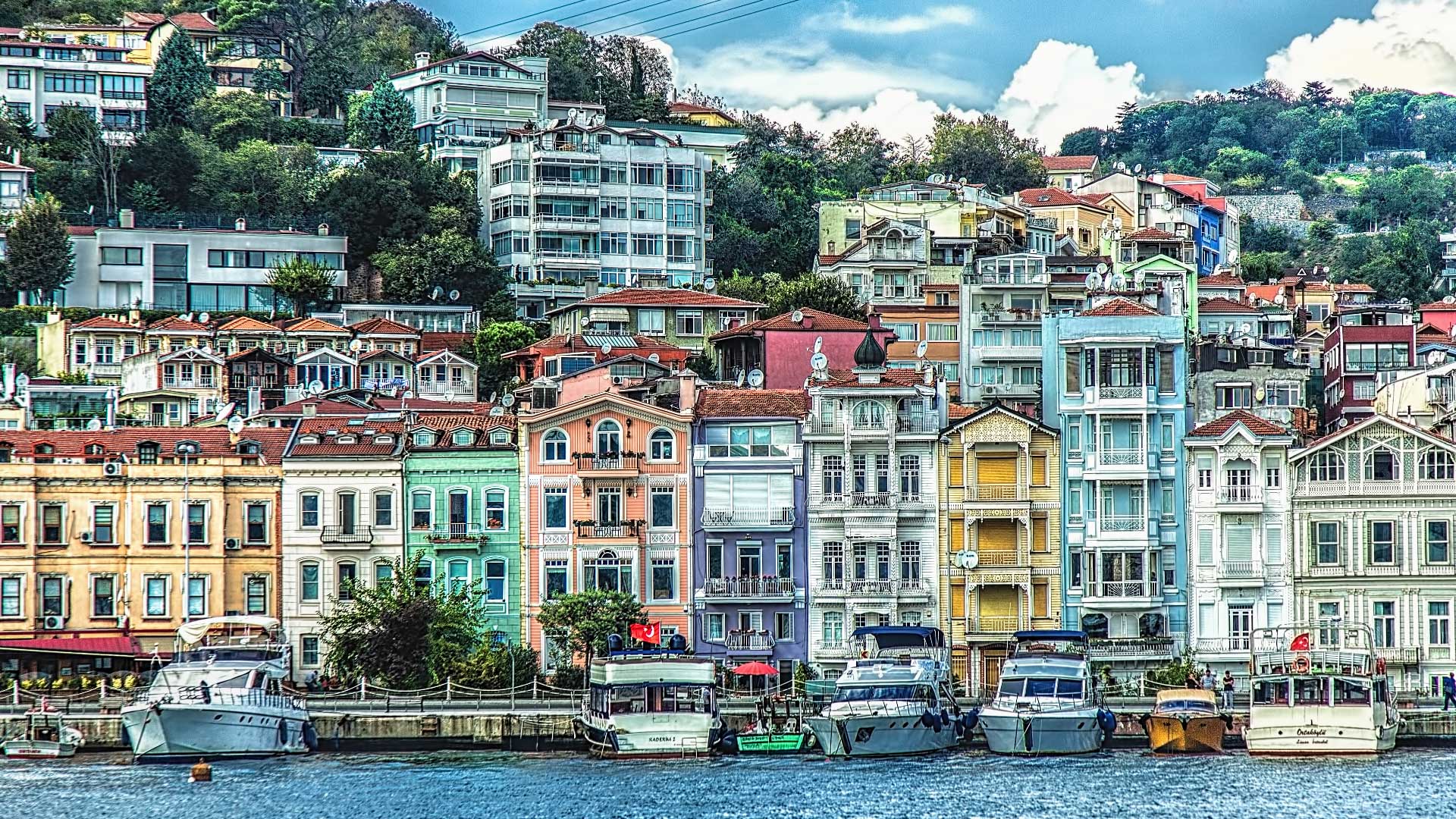 Discover 15 Iconic Streets in Istanbul That Showcase the City's Best